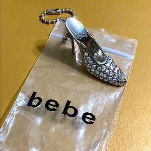 🖤NEW💕bebe Crystal metal shoe 👠 keychain